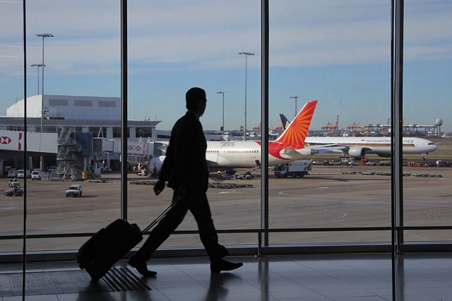 Passageiro receberá R$ 50 mil de indenização devido cancelamento de voo que o impediu de prestar concurso